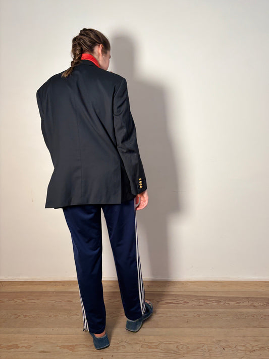 Blazer — With a face that had the look of a novel